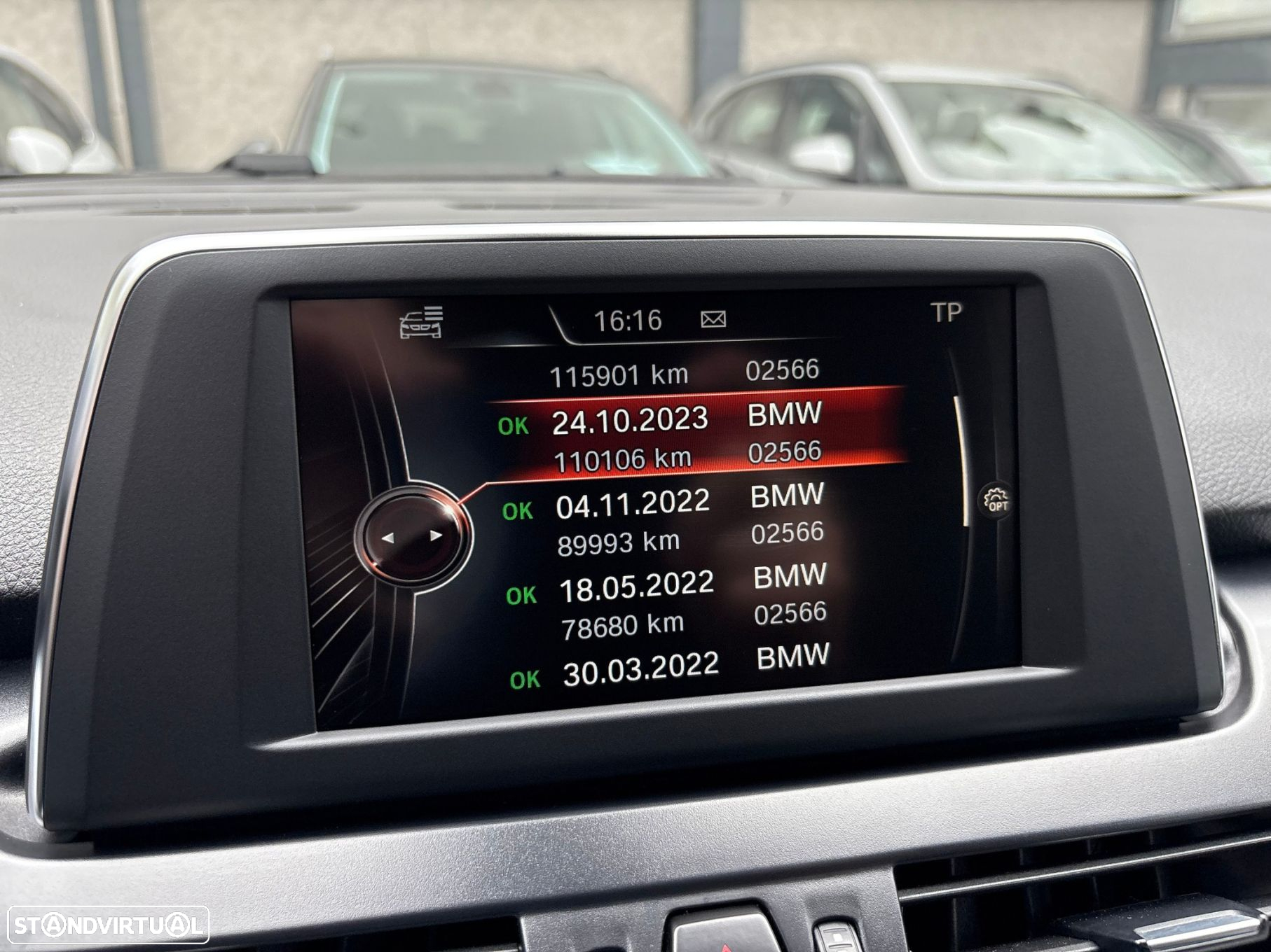 BMW 216 Gran Tourer d 7L Line Luxury - 36