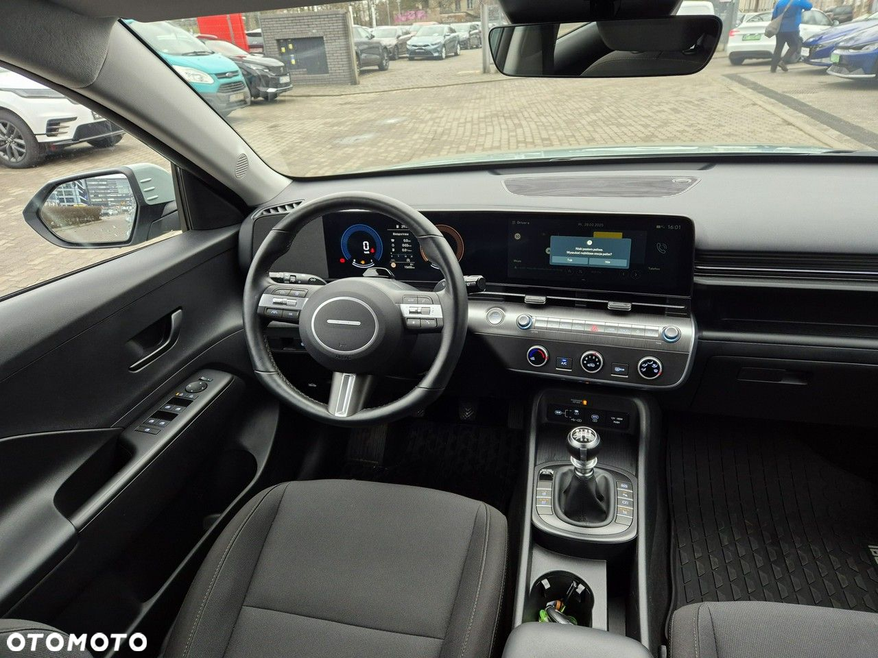 Hyundai Kona - 17