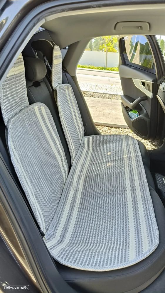 Audi A4 2.0 TDI DPF Ambiente - 13
