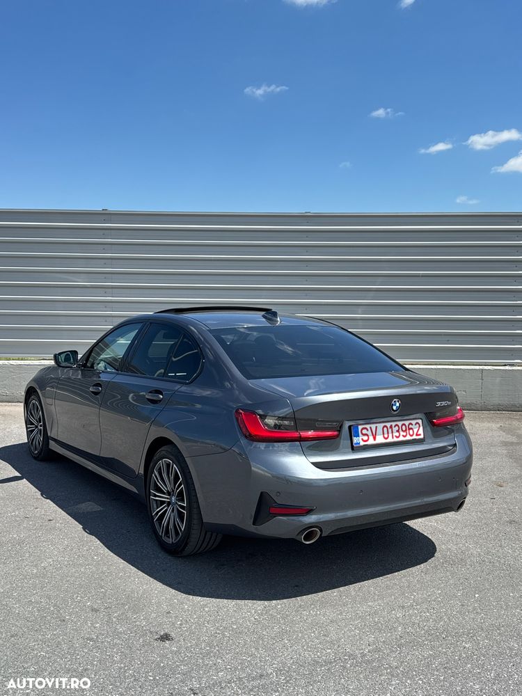 BMW Seria 3 330e iPerformance AT Sport Line - 5
