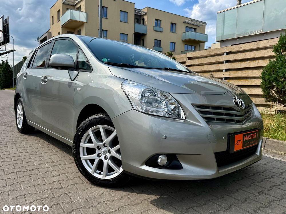 Toyota Verso 1.8 Edition - 1