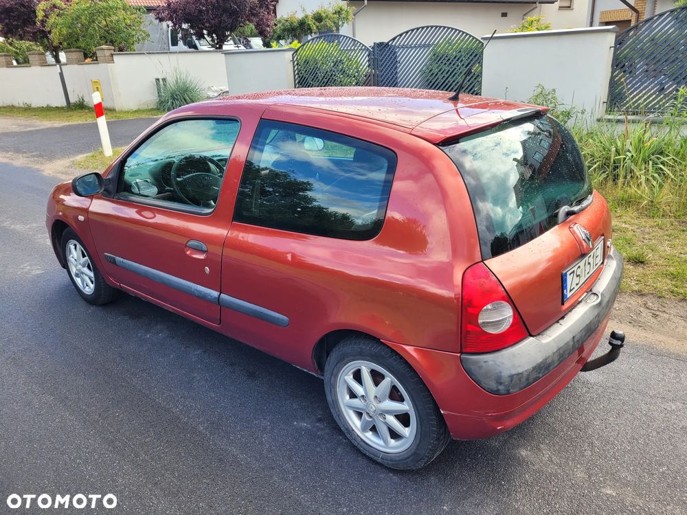 Renault Clio 1.2 16V Authentique - 4