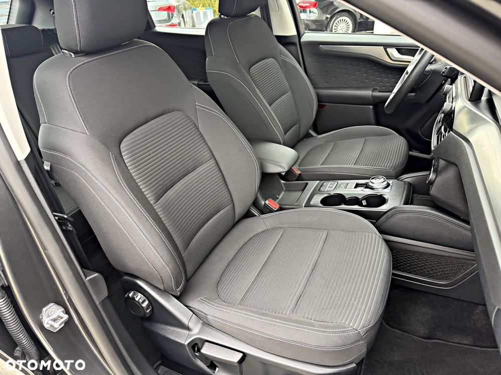 Ford Kuga 2.5 Duratec PHEV TITANIUM - 29