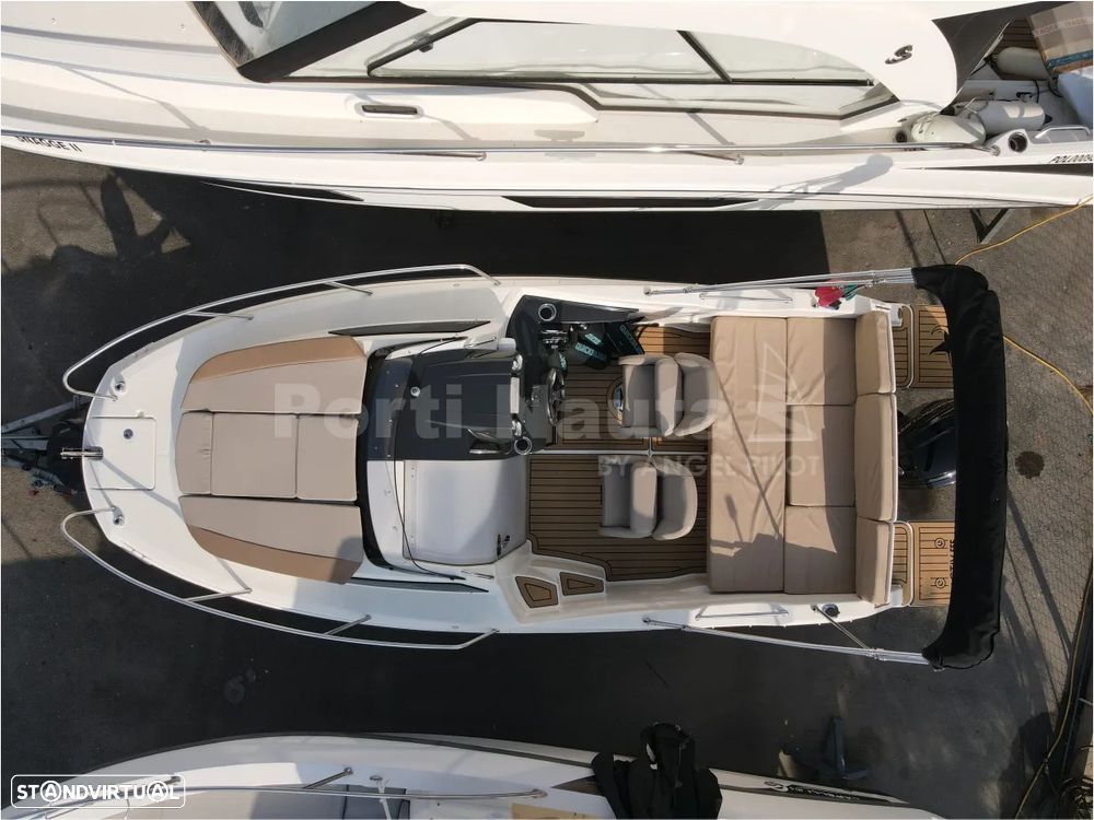Quicksilver Activ 555 Cabin - 7