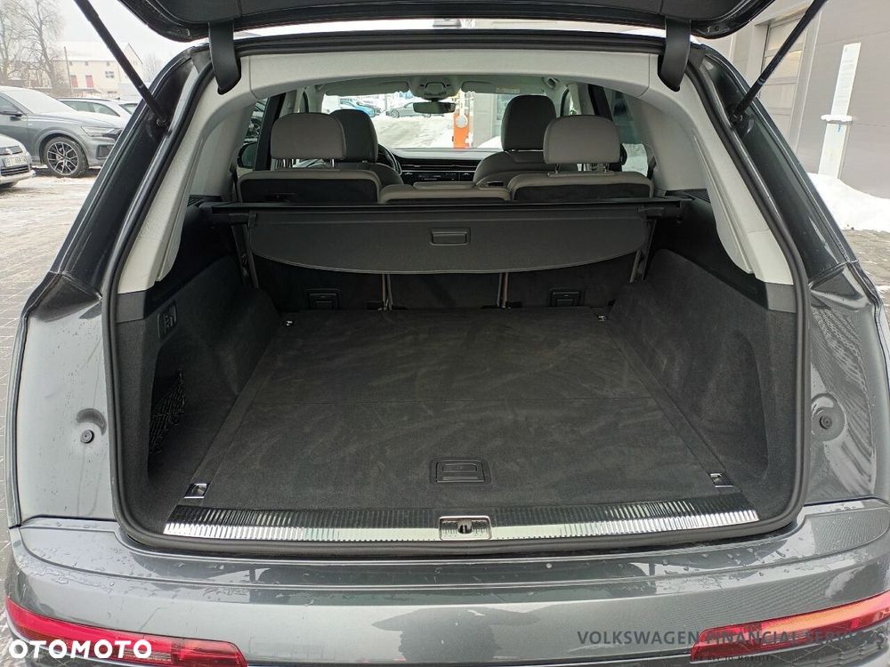 Audi Q7 - 12