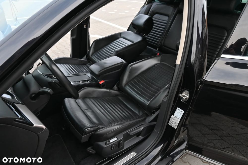 Volkswagen Passat 2.0 TDI SCR (BlueMotion Tech) 4Motion D Highline - 23