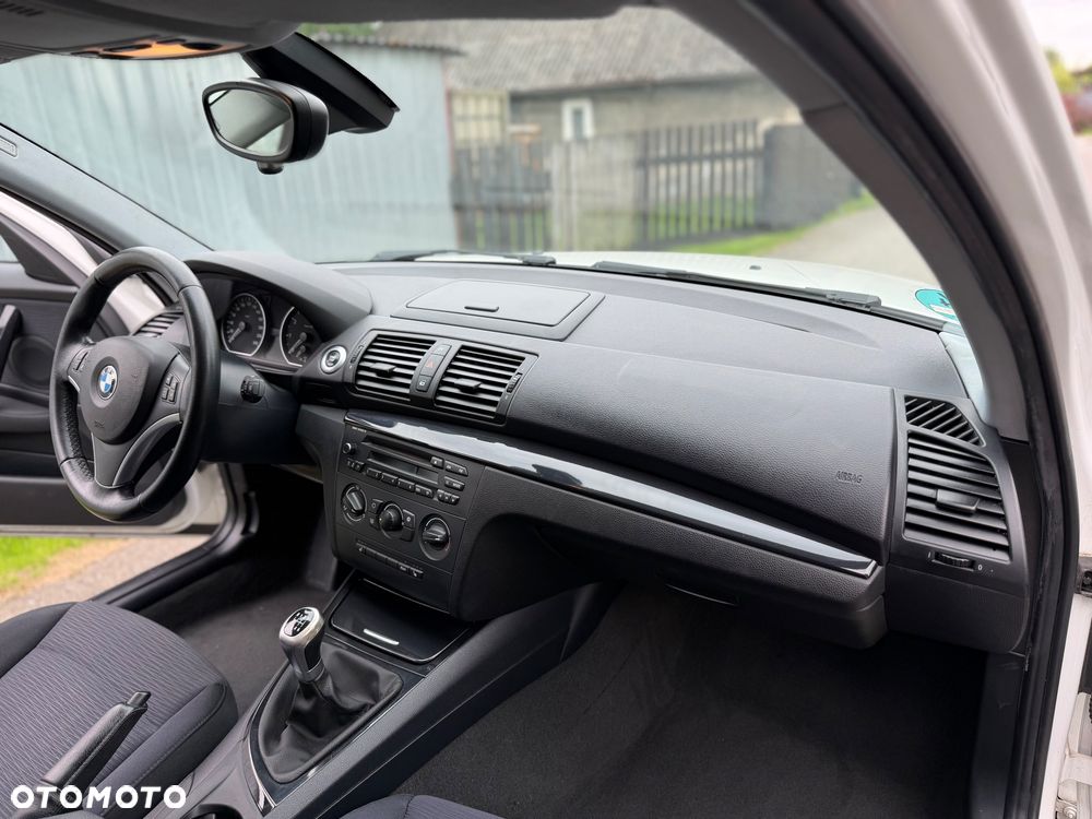 BMW Seria 1 116i - 18