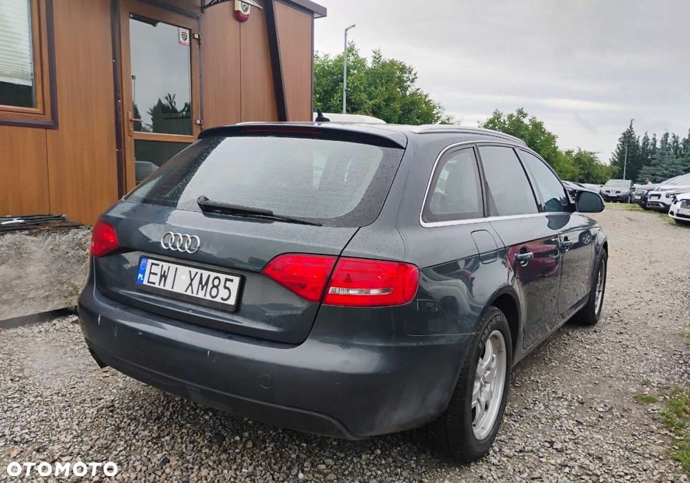 Audi A4 Avant - 4
