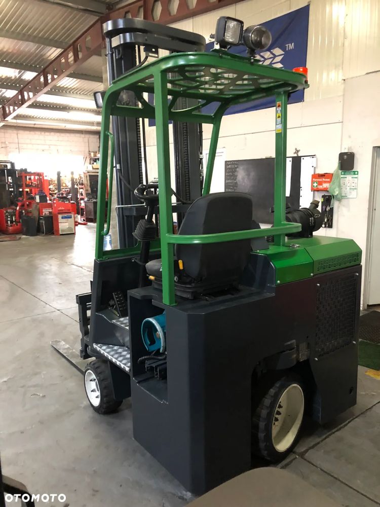 Combilift [2012] WÓZEK 4-kierunkowy COMBILIFT C2500CB gaz 2,5t - 10