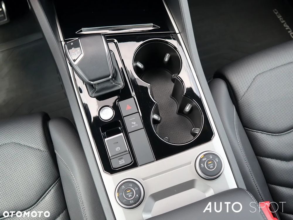 Volkswagen Touareg 3.0 V6 TDI 4Motion DPF Automatik R-Line - 36