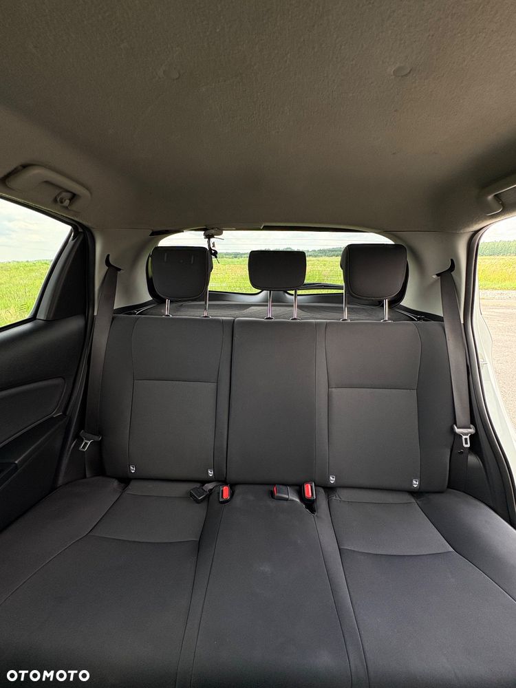 Toyota Yaris Hybrid 100 Premium - 11
