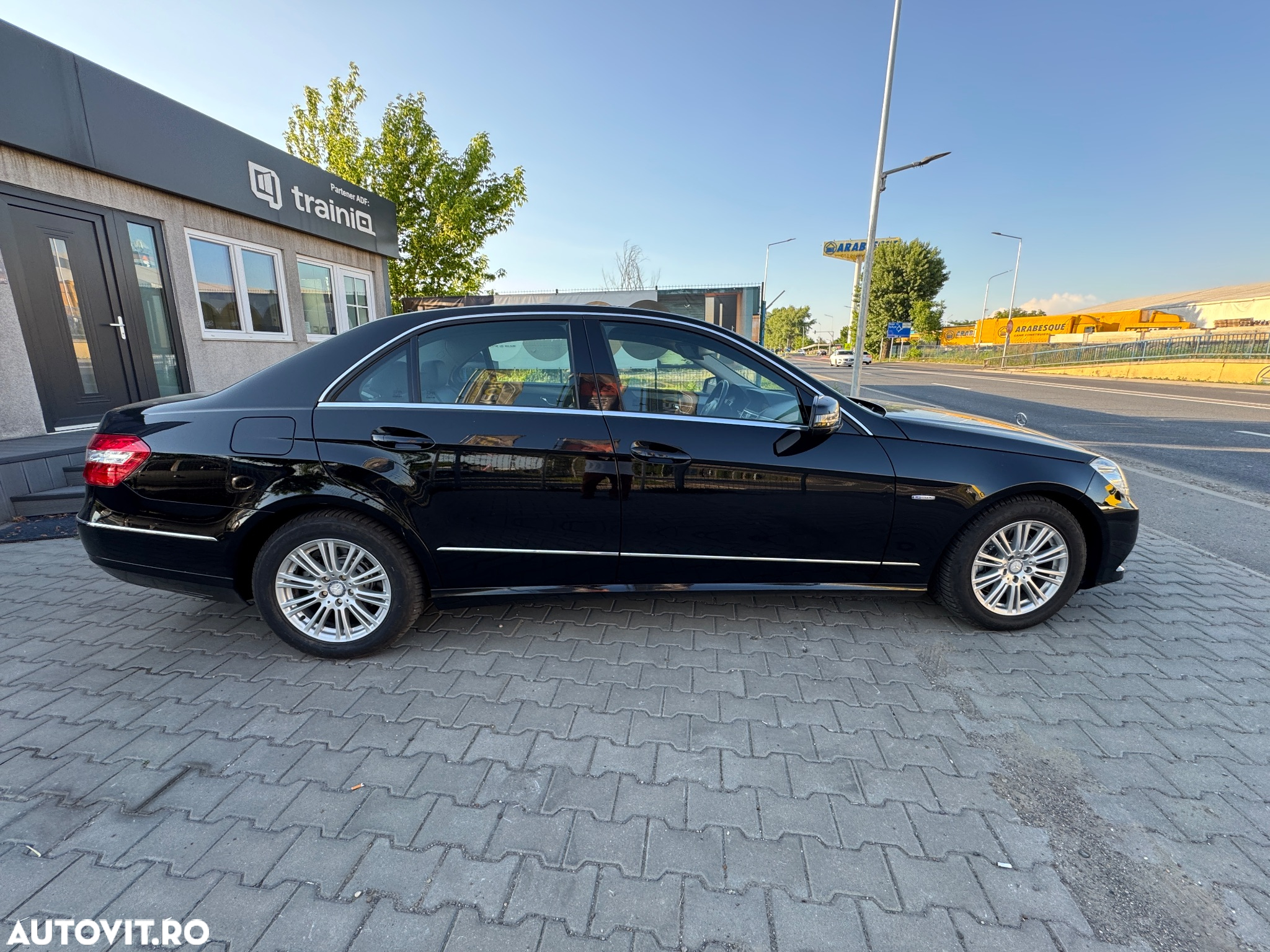 Mercedes-Benz E - 30