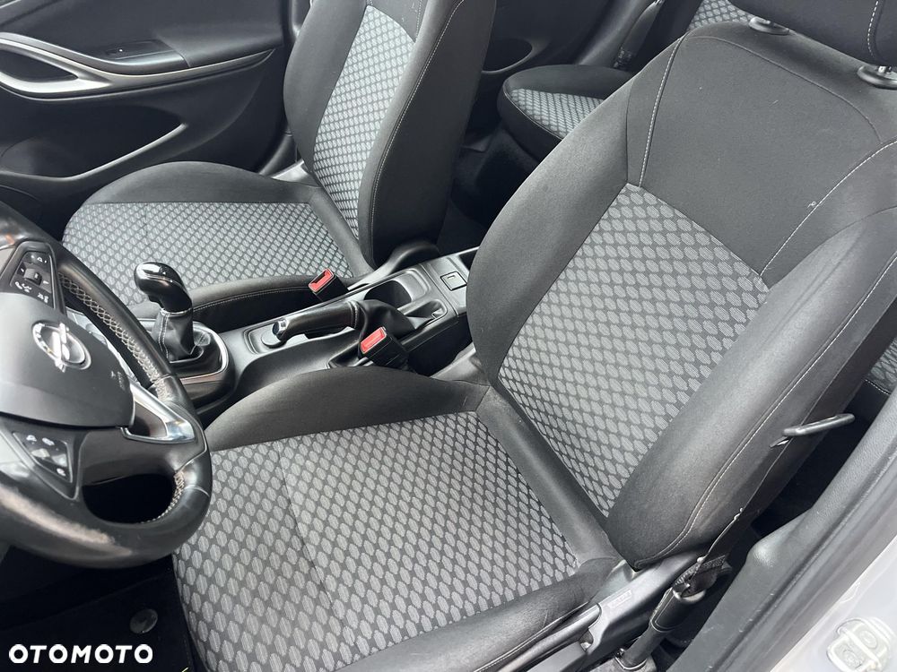 Opel Astra 1.6 CDTI Enjoy - 12