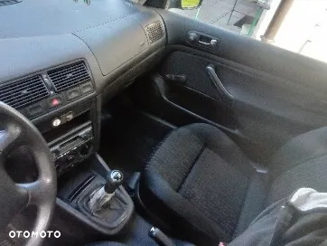 Volkswagen Golf - 5