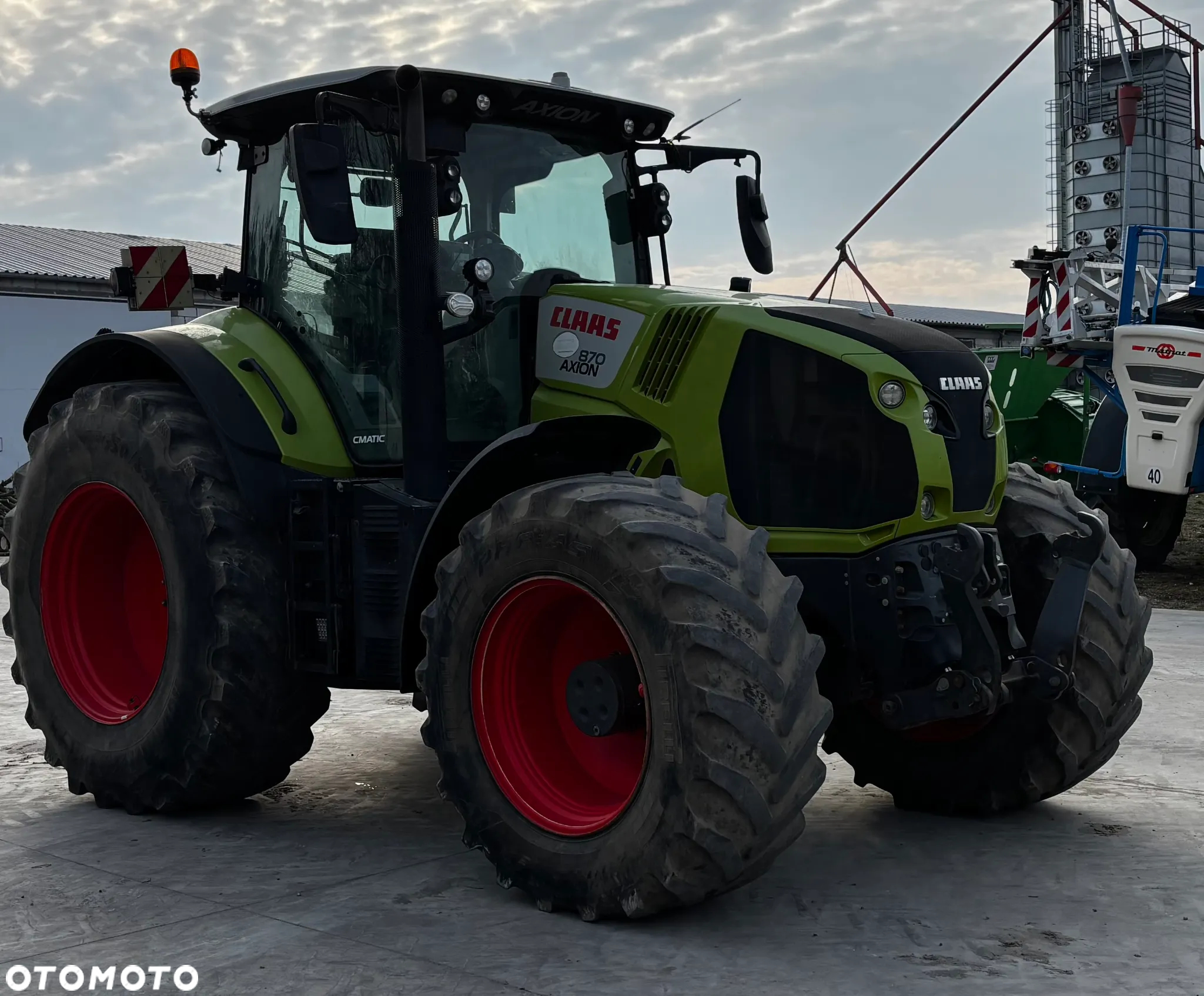 Claas AXION 870 - 7