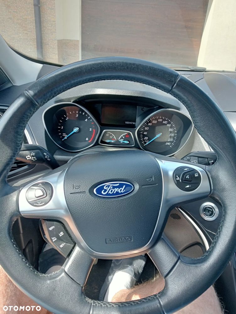 Ford Kuga 2.0 TDCi 2x4 Trend - 9
