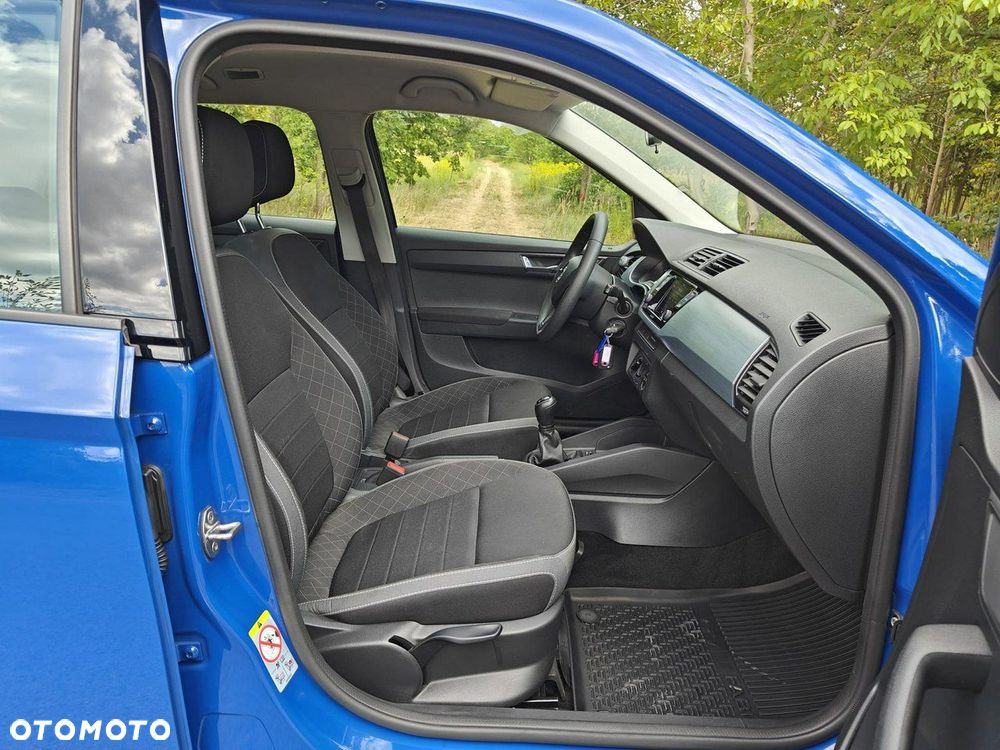 Skoda Fabia - 11
