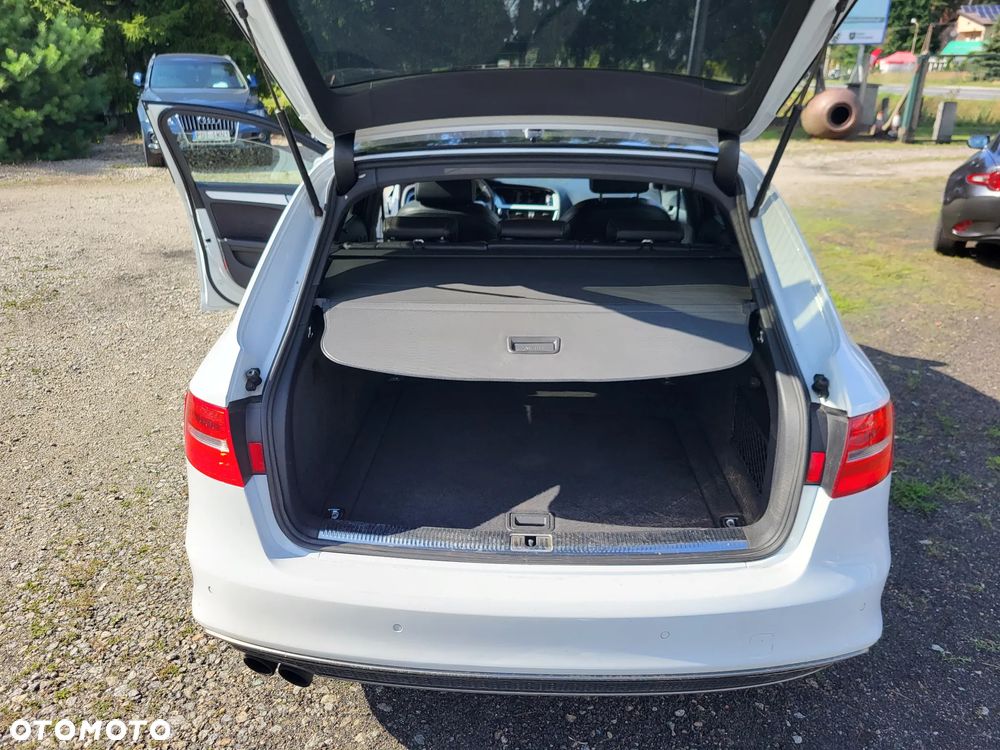 Audi A4 Avant 2.0 TDI DPF quattro S tronic S line Sportpaket - 11
