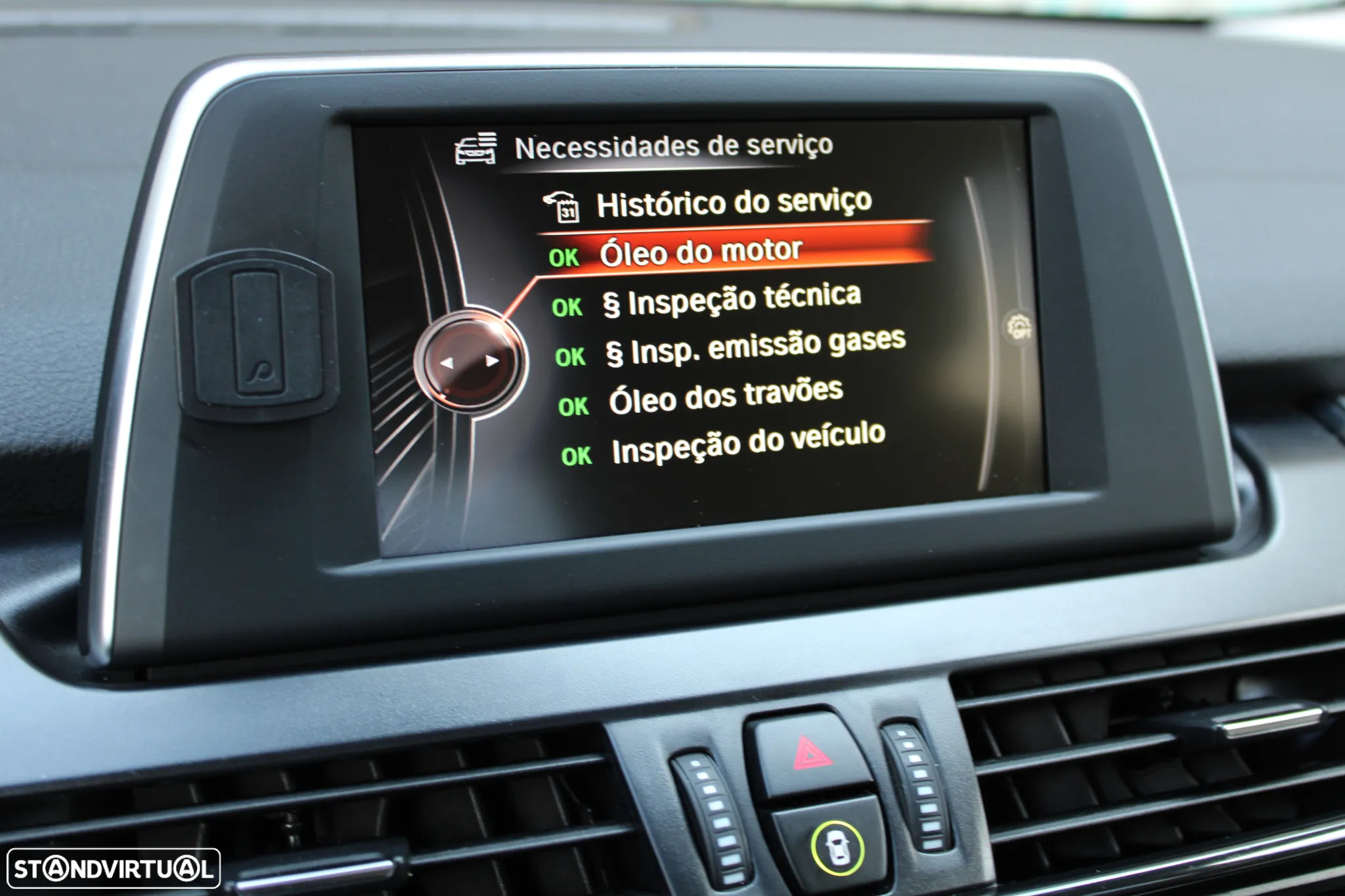 BMW 218 Active Tourer d Advantage Auto - 37