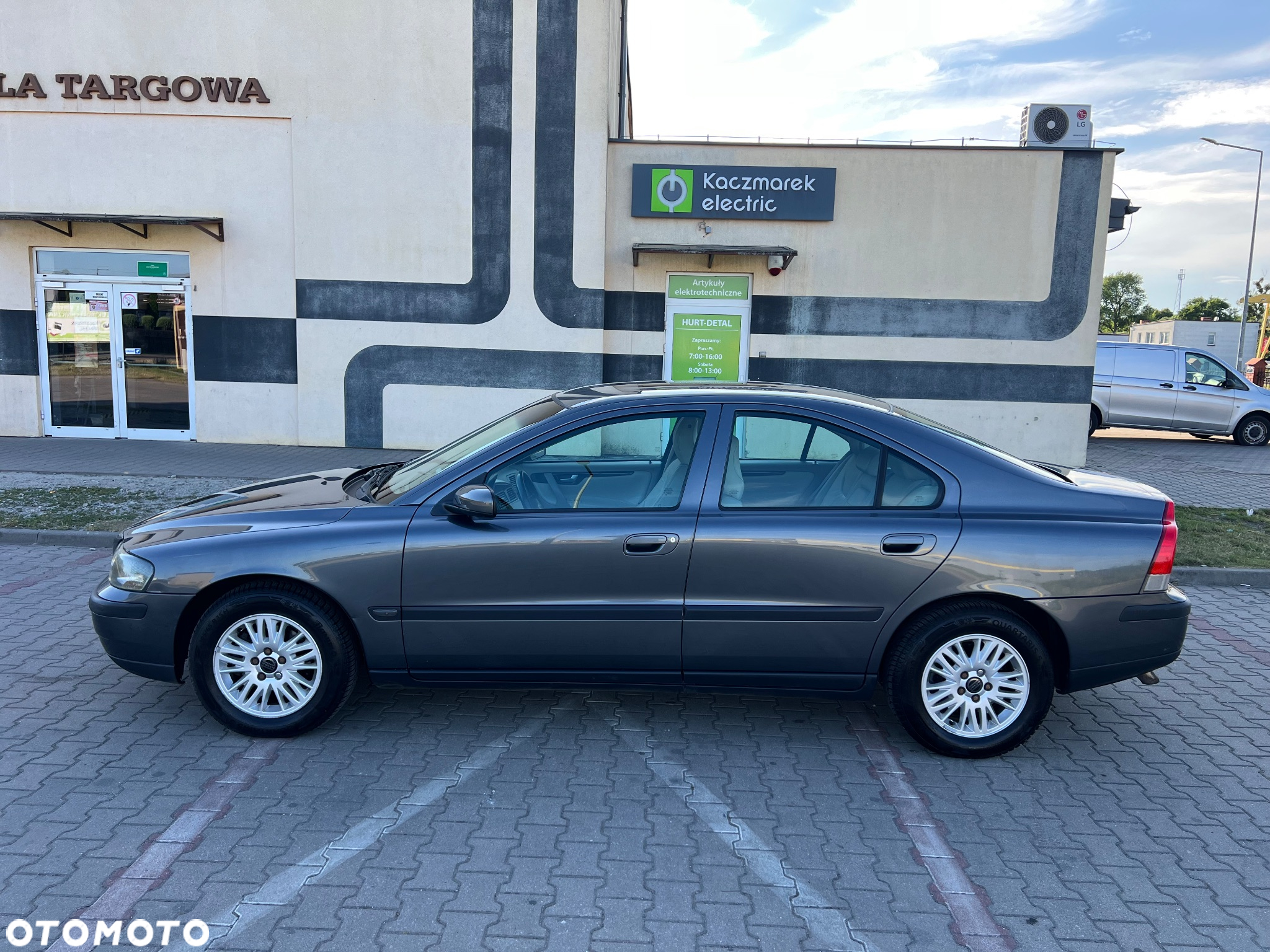 Volvo S60 2.4D - 9