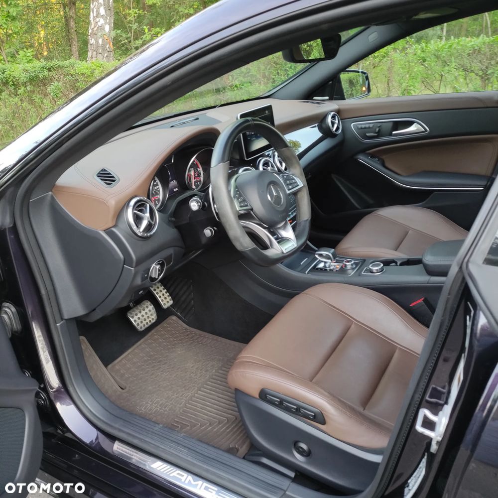 Mercedes-Benz CLA AMG 45 4-Matic - 25