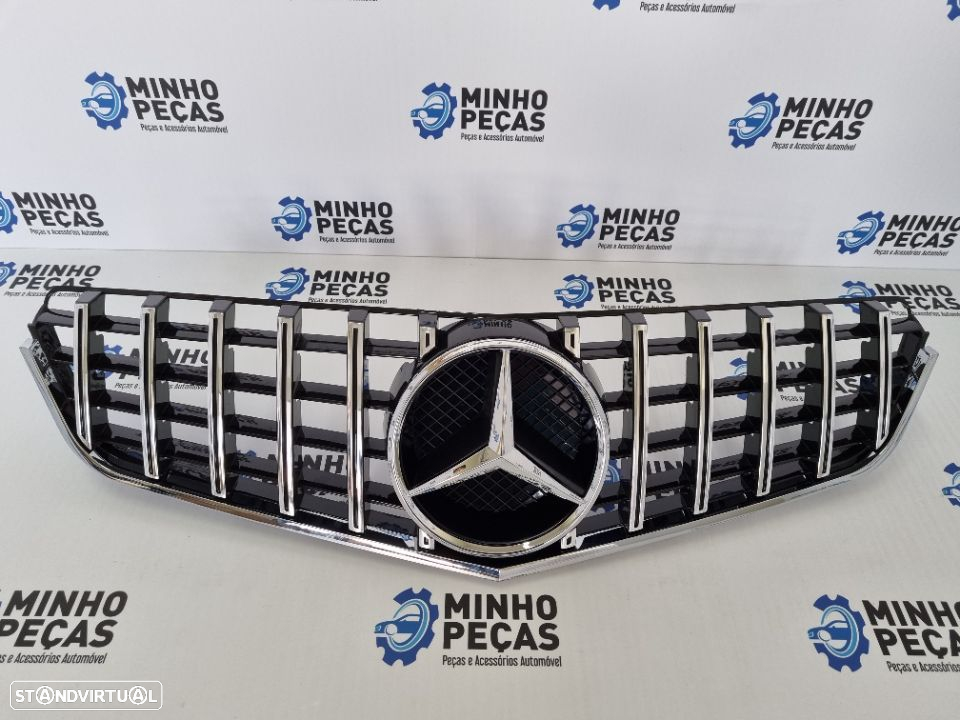 Grelha Frontal Mercedes E-Coupê (C207) GTR (2009 a 2013) - 2