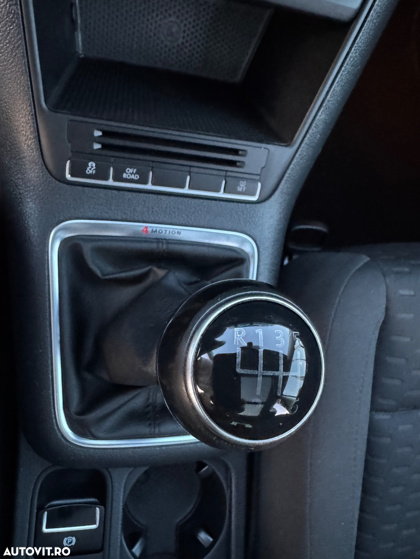 Volkswagen Tiguan 2.0 TDI 4Motion Trend & Fun - 35