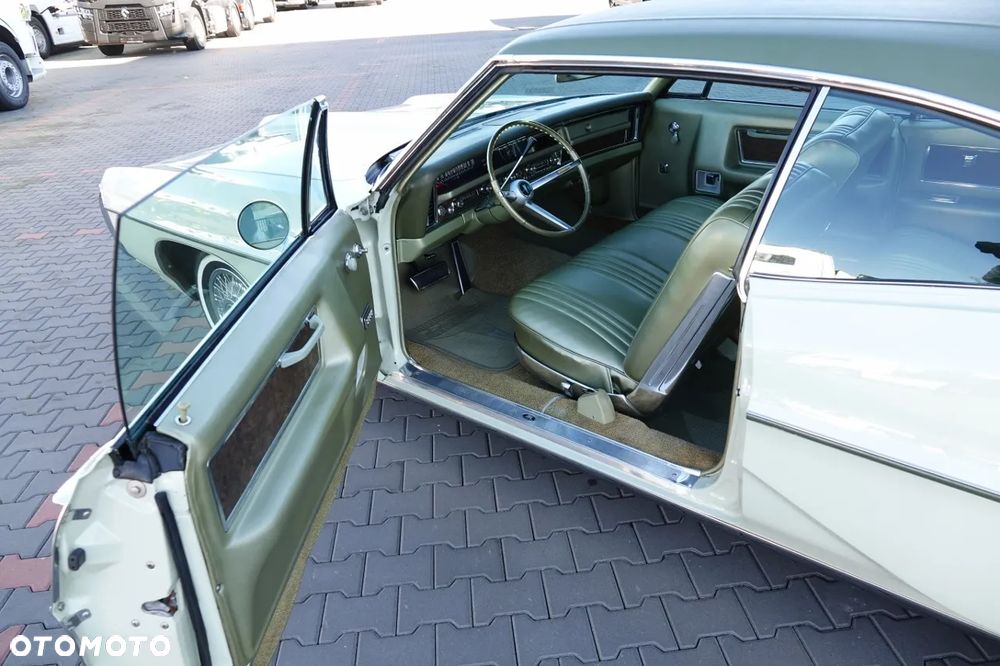 Pontiac Bonneville - 18