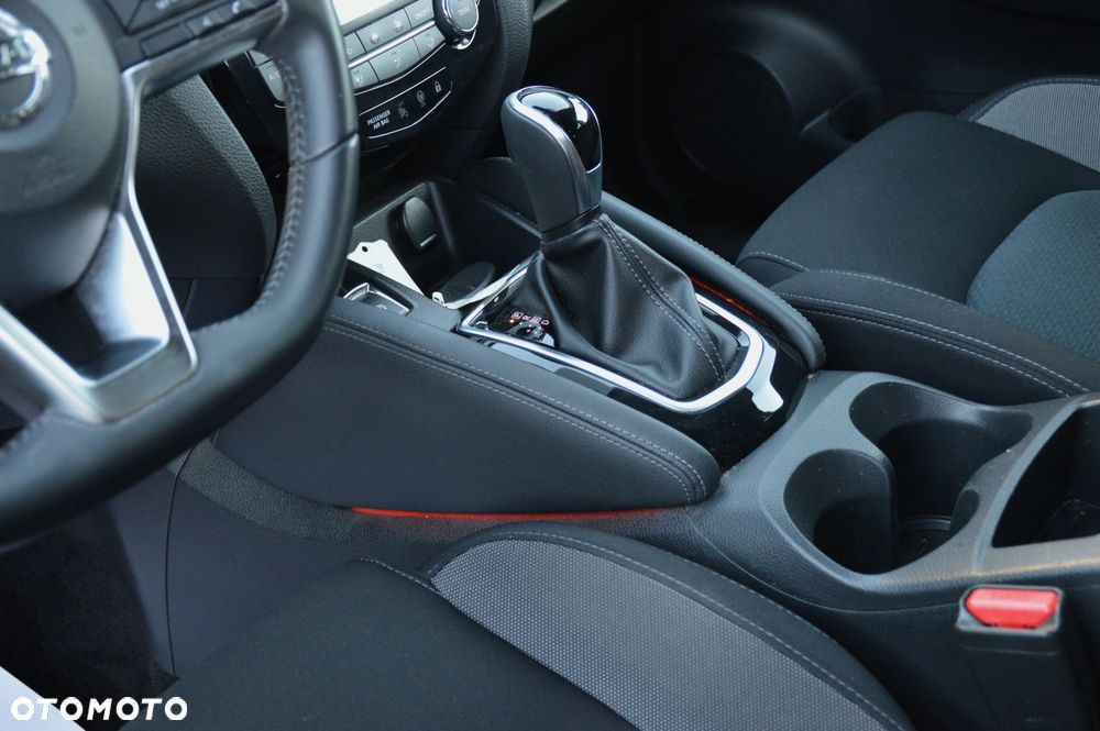 Nissan Qashqai 1.3 DIG-T DCT TEKNA - 15