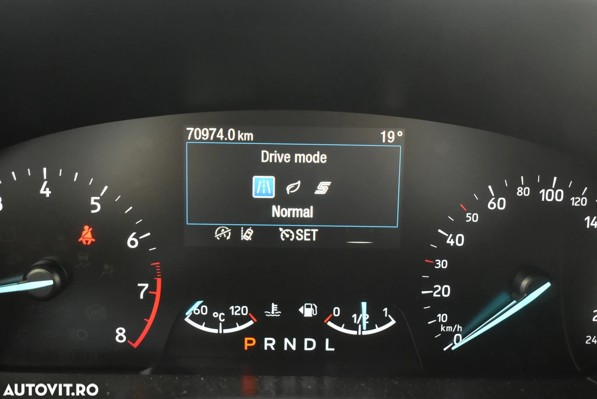 Ford Focus 1.0 EcoBoost Titanium - 32