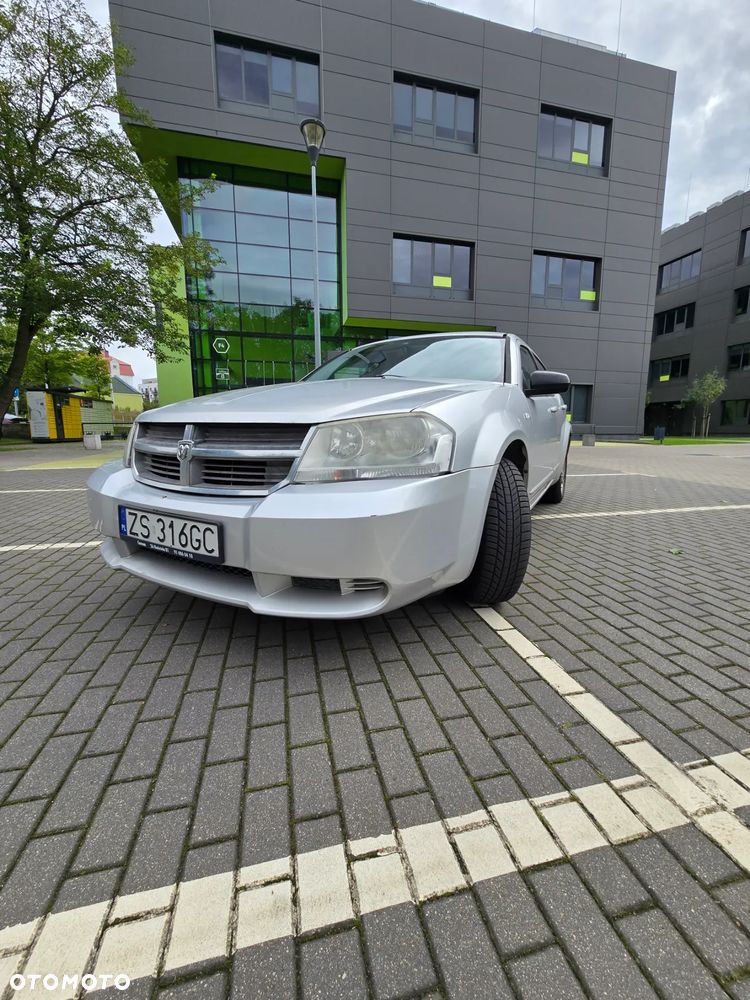 Dodge Avenger - 4