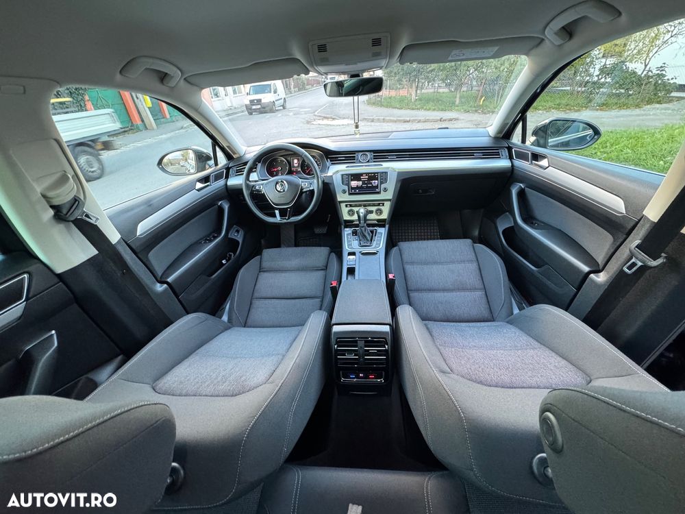 Volkswagen Passat 2.0 TDI DSG Comfortline - 9