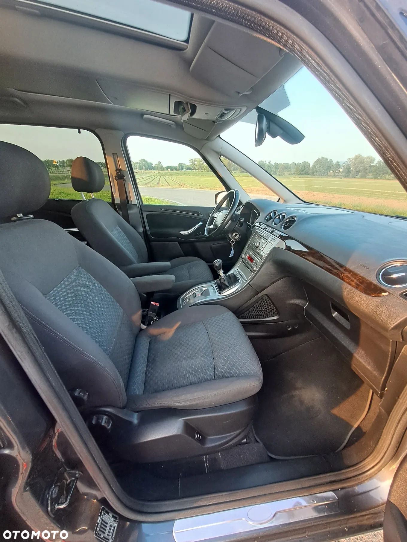 Ford Galaxy 1.8 TDCi Ghia - 11