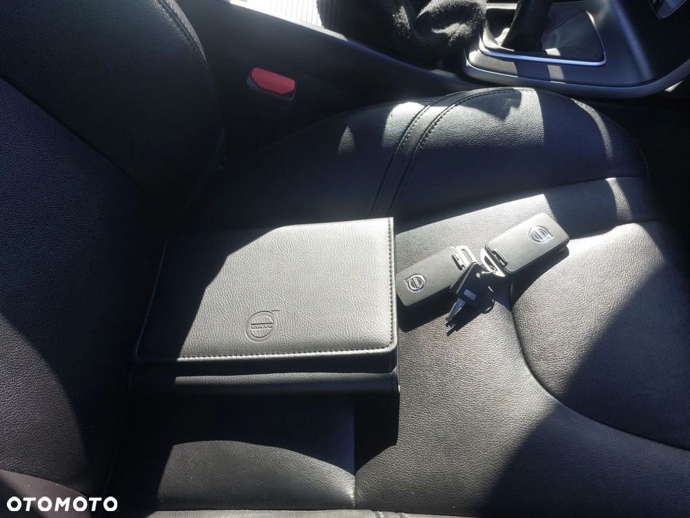 Volvo V40 D2 Drive-E SCR Momentum - 37