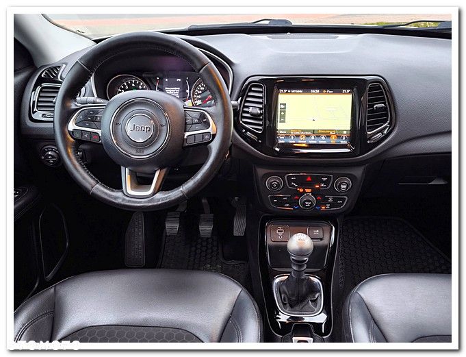 Jeep Compass 1.4 MultiAir Business Line - 37