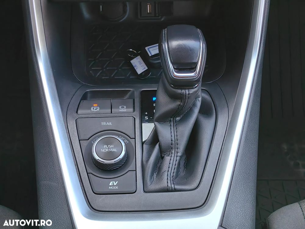 Toyota RAV4 2.5 VVT-iE 4x2 Dynamic - 24