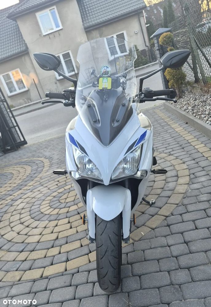 Suzuki GSX - 3