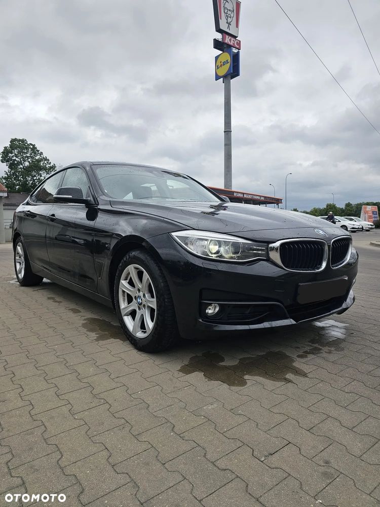 BMW Seria 3 318d Luxury Line - 2
