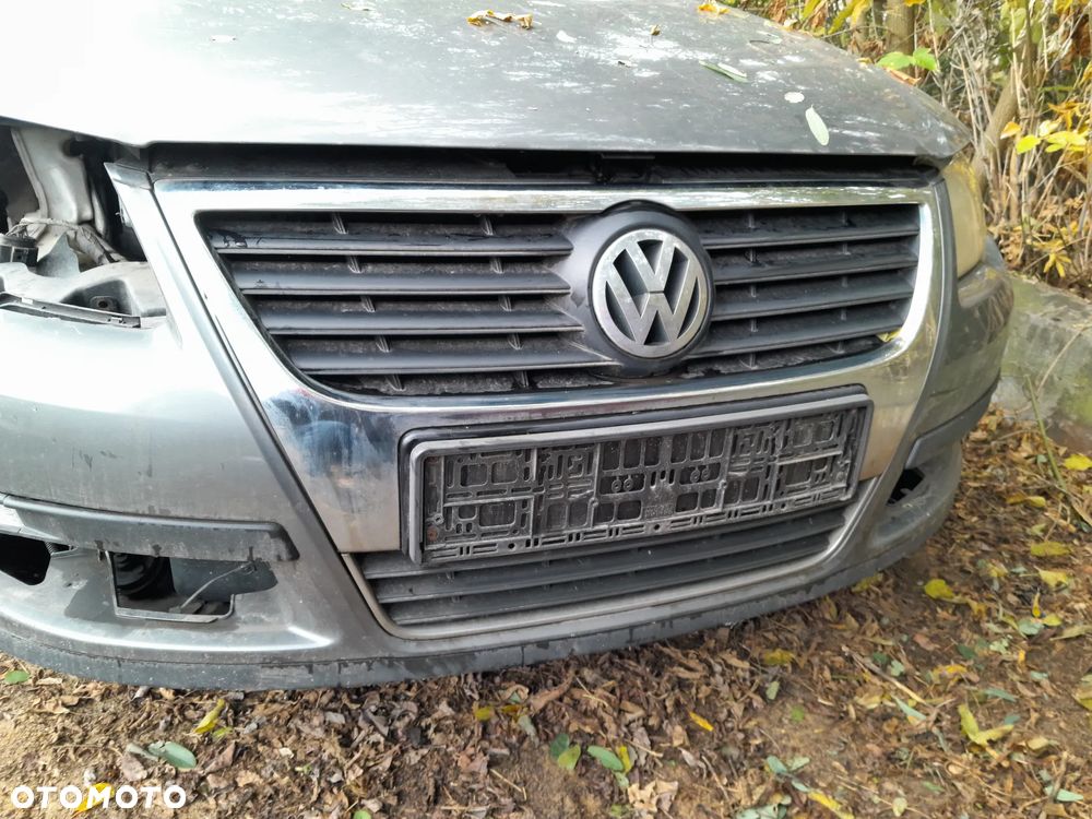 Atrapa grill VW Passat B6 05-10r. - 4