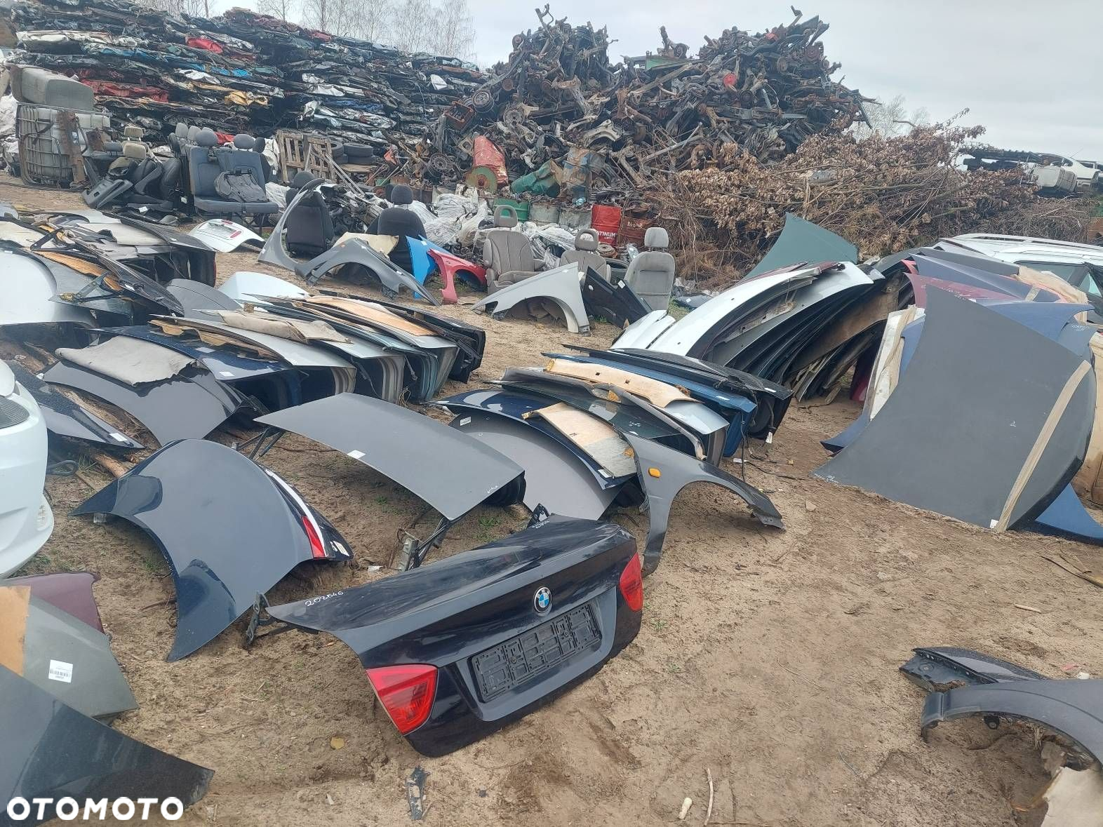 KOMPLETNY TYŁ KLAPA BAGAŻNIKA ZDERZAK TYŁ LAMPY BMW E90 416/9 - 12
