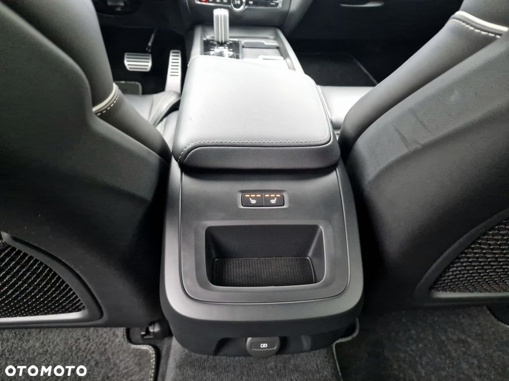 Volvo V60 B4 D Geartronic RDesign - 28