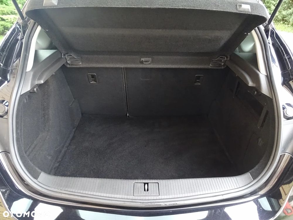 Opel Astra 1.6 Design Edition - 9