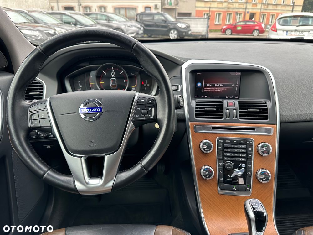 Volvo XC 60 D3 Drive-E Momentum - 29