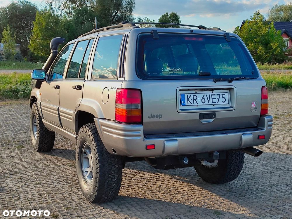 Jeep Grand Cherokee 5.9 Limited - 9