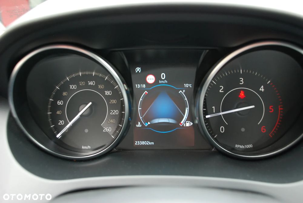 Jaguar E-Pace 2.0 i4D FWD R-Dynamic S - 15