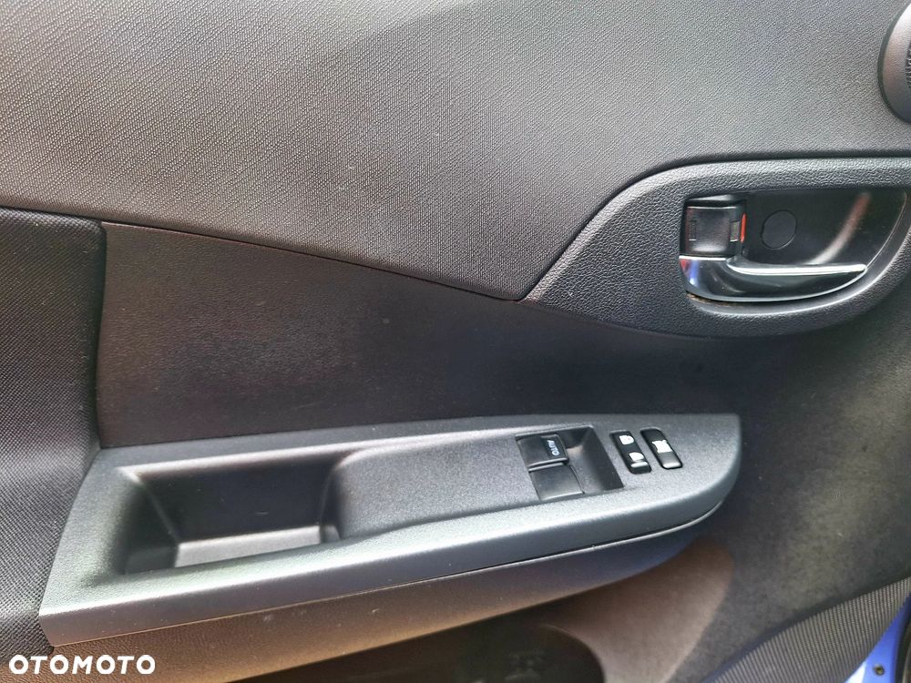 Toyota Verso S - 19