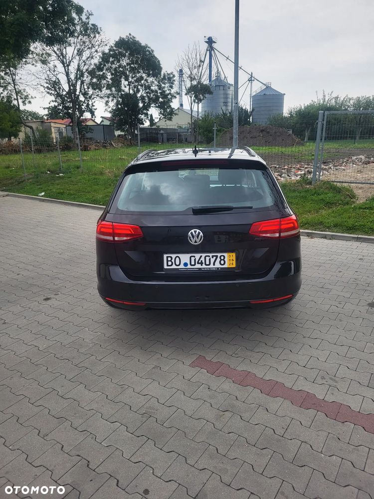Volkswagen Passat 2.0 TDI EVO Elegance DSG - 3