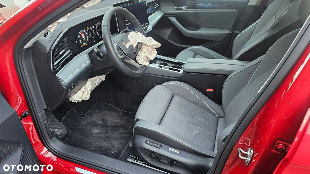 Volkswagen Passat - 5