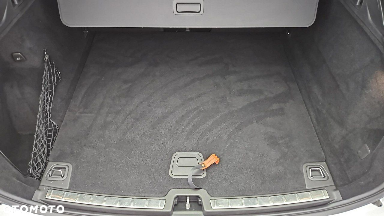 Volvo XC 60 - 24
