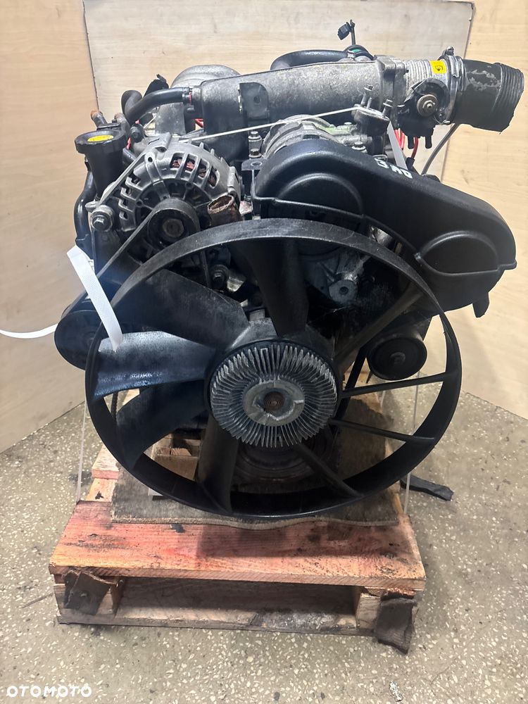 Silnik Land Rover RANGE ROVER DISCOVERY 60d 4.6 na części kręci się - 1